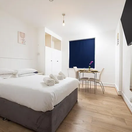 Charmstay Swiss Cottage London Exterior photo