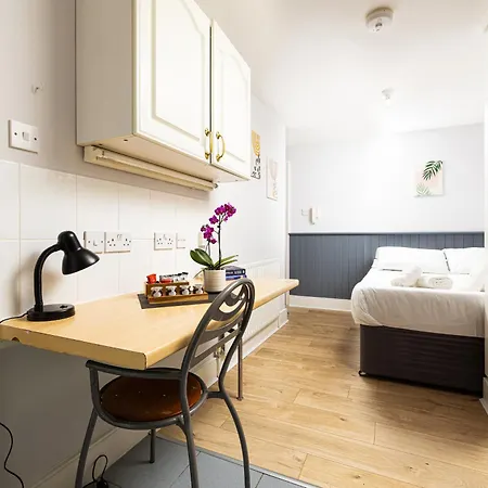 Charmstay Swiss Cottage London Exterior photo